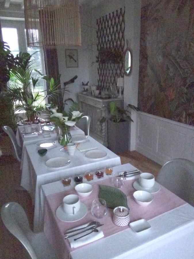 Bed and Breakfast Les Mariesis Osmanville Екстер'єр фото